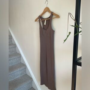 Community Ribbed Fitted Scoop Neck Earthy Maxi Casual Chic Dress in Taupe Mauve